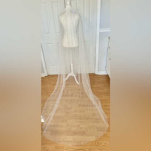 New wedding veil with comb very long beaded pearls beautiful - Picture 2 of 10